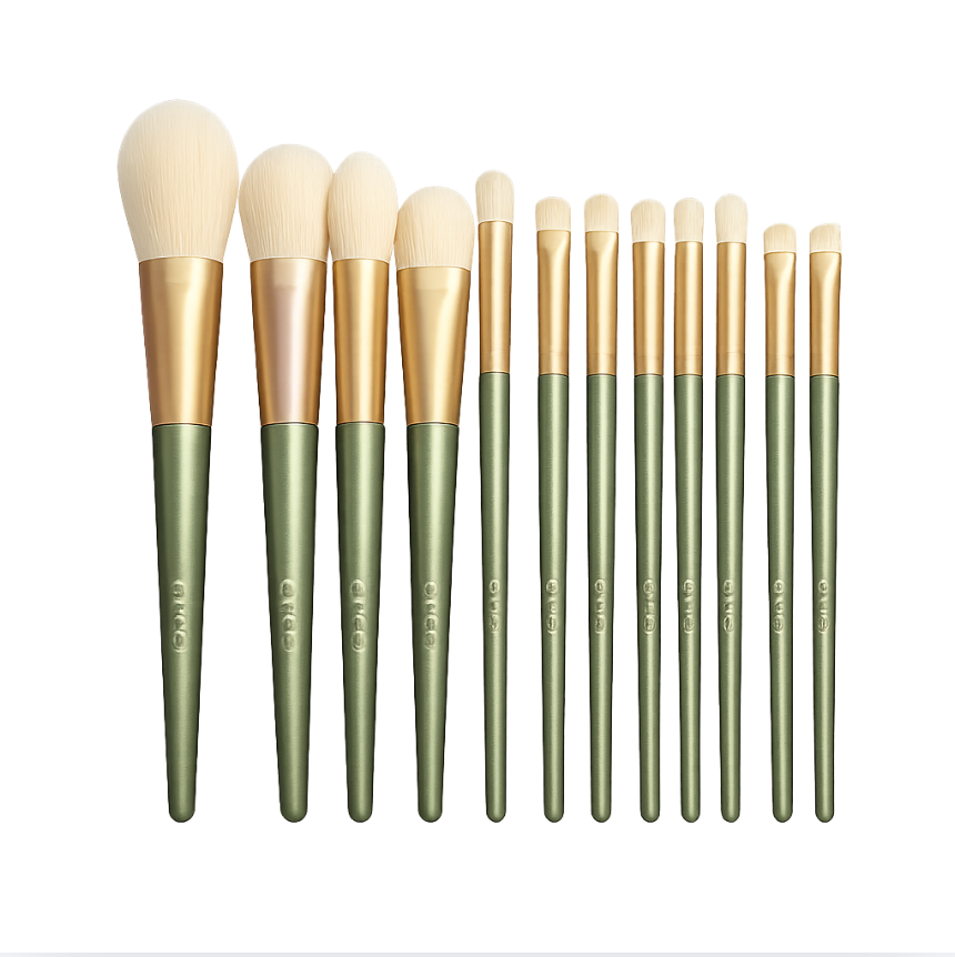 Buy Gucci Green Luxury Makeup Brush Set with Storage Case in UAE | Liperla Perfume